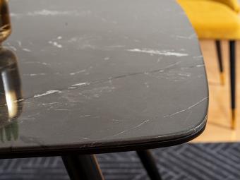 Cyryl I étkezőasztal