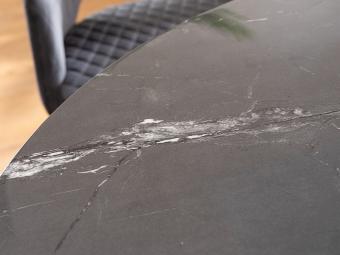 Cyryl II étkezőasztal